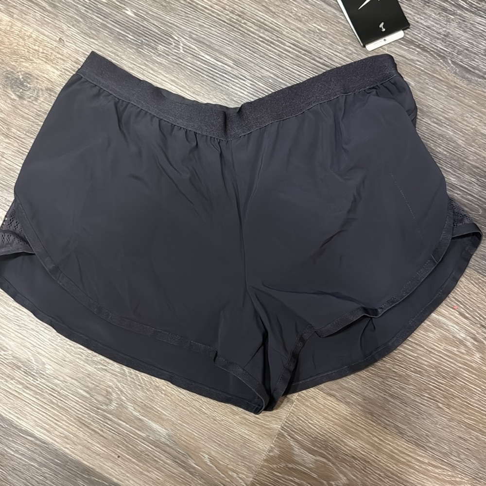NWT Nike dark navy blue women’s dry fit running athletic shorts M - Picture 2 of 6